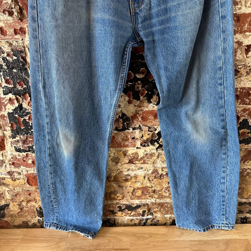 Levis 505 Jeans Mens 38x30 Regular Zip fly Blue denim Levi's - Picture 3 of 16